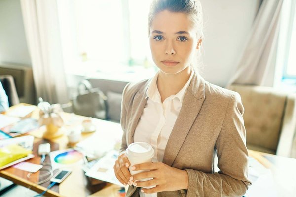 How can first-time buyers maximize their chances for approval on a UK mortgage application?